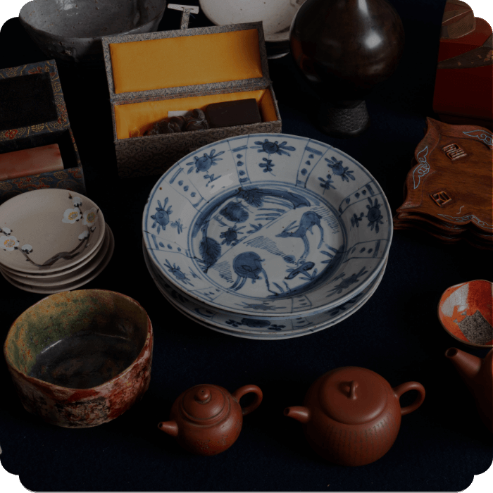 茶道具や器など様々な美術品・骨董品